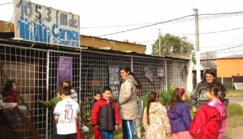 Fm Del Carmen 105.3 Tu comunitaria - Montevideo