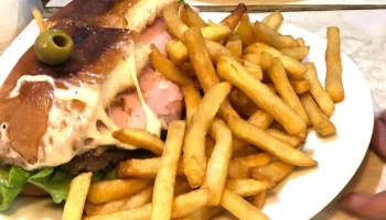 Los Tanos_ Pizzería - 90000 Canelones