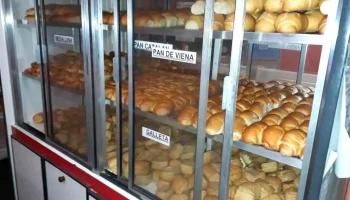 Panadería y Confitería La Familia - 40000 Rivera