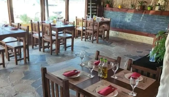 Parador Restaurante Los Cardos - Solís