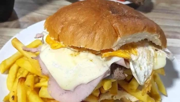 Pizza Y Mas - 15700 Toledo