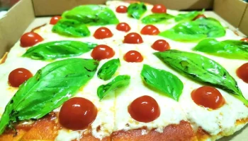 Pizzería La Mamma - 33000 Treinta Y Tres