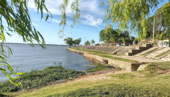 Plazoleta Tiradentes - Rambla Dr. Ángel M. Cuervo