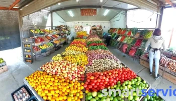 Puesto De Frutas Y Verduras Laura - Salinas