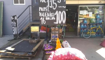 Puesto de Verdura del 30 - 15900 Progreso