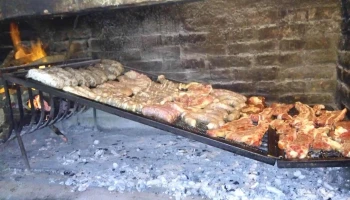 Restaurante Lo De Fierro - Departamento De Florida