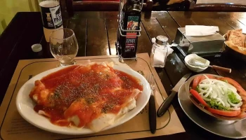 Restaurante Lo de Monica - Roosevelt Esquina