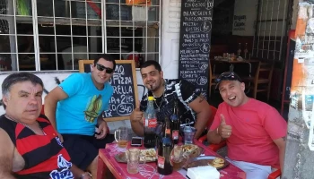 Rotisería La Gruta - 15900 Las Piedras Rotisería La Gruta - 15900 Las Piedras