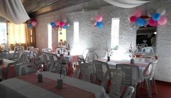 Salón de Fiestas y Canchas de Fútbol - Ruta 67