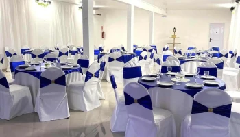 Salon El Timon - 15300 Parque Del Plata