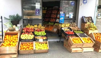 With Frutas y Verduras - Isidoro De María