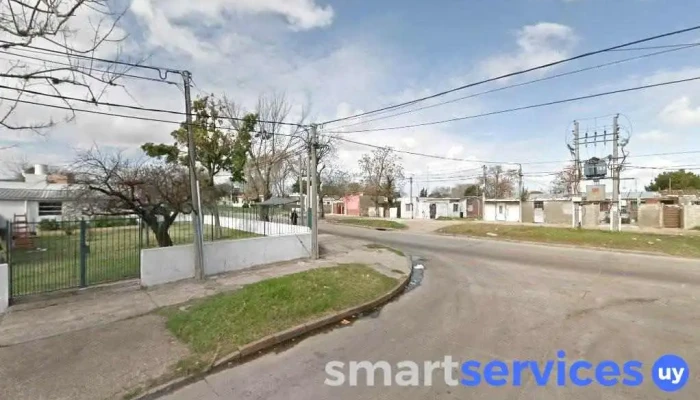 8169 La familia - 12900 Montevideo