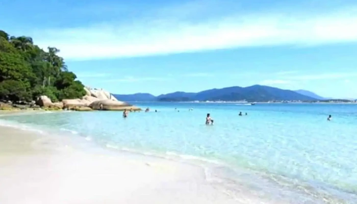 Acapulco Travels Del Propietario - Montevideo