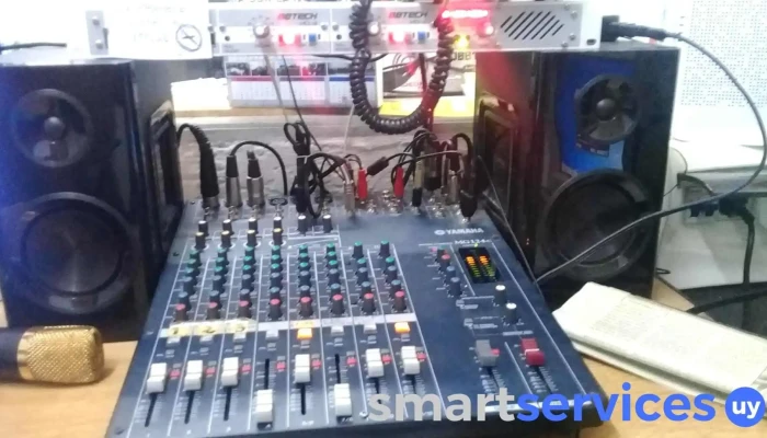 Adeom Fm 98.5 - Minas