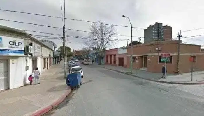 Agencia De Seguros -  Direcciondeg - Las Piedras