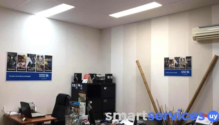 Agencia De Seguros -  Interior - Las Piedras