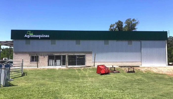 Agromaquinas Young Srl - 65100 Young