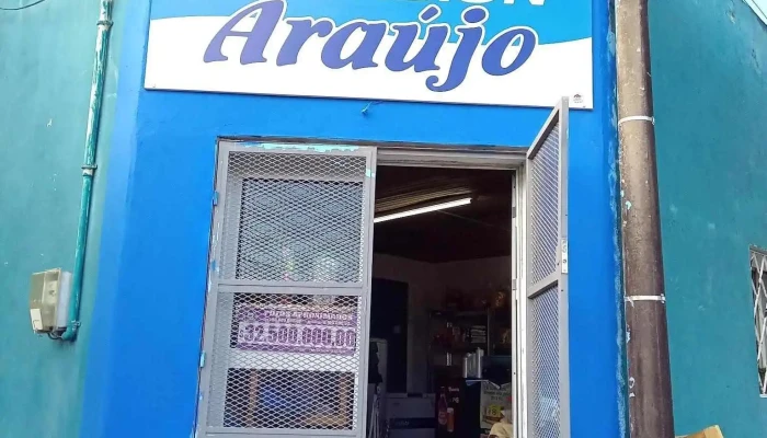 Almacén Araújo - 55000 Artigas