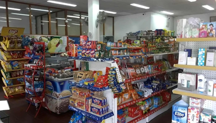 Almacén Facchin - 18 De Julio