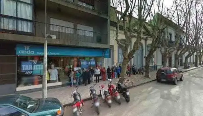 Anda Sucursal Durazno -  Cerca De Mideg - Durazno