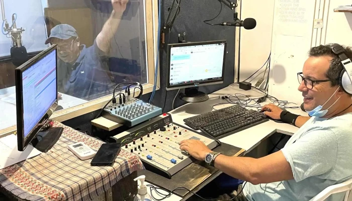 Atlantida Fm 899 Sitio Web - Atlántida