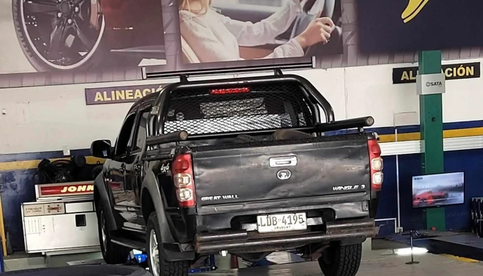 Autocentro Goodyear -  Daniel Iglesias Zona - Montevideo