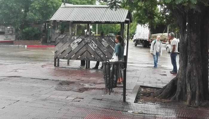 Av. Italia Y Av. Bolivia Acera Norte - Montevideo