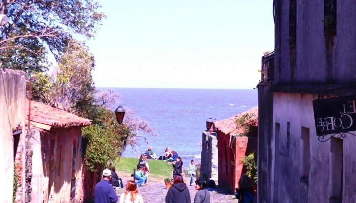 Blanco Tour Uruguay Sitio Web - Montevideo