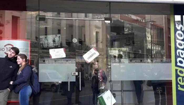Cambio 18 -  Exterior - Montevideo