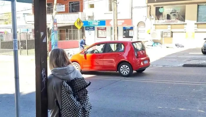 Cambio Suizo Redpagos -  Cerca De Mi - Montevideo