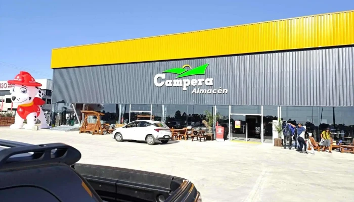 Campera Almacén - 15600 Pando