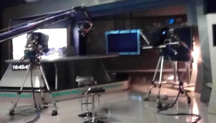 Canal 10 -  Abierto Ahora - Montevideo