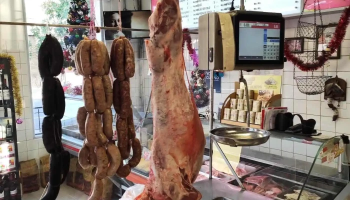 Carnicería San Isidro - J. Giebert 3248