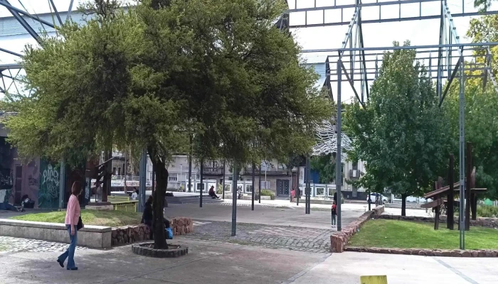 Centro Cultural Terminal Goes -  Donde - Montevideo