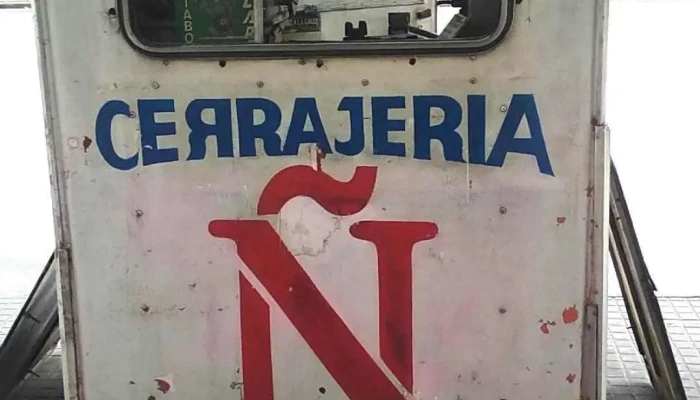 Cerrajero Ñ - Montevideo