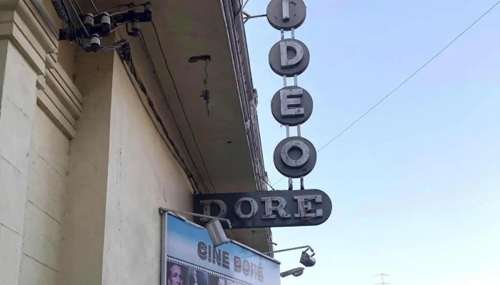 Cine Dore Abierto Ahora - Minas