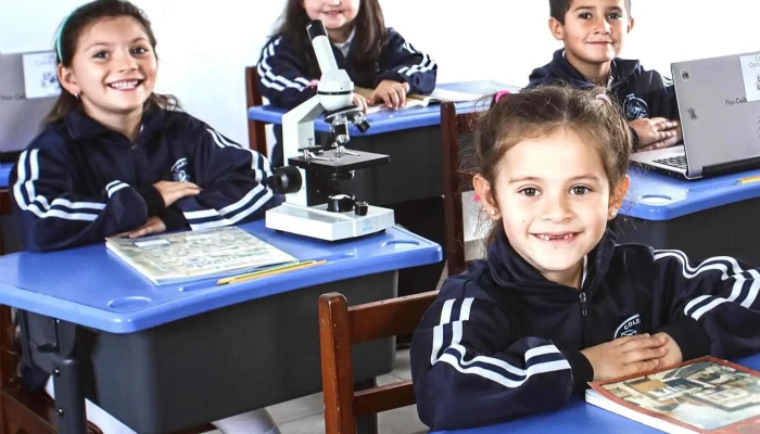 Colegio Constructivista -  Promocion - Las Piedras