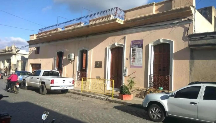 Colegio Larrañaga - Rocha