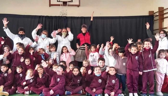 Colegio Y Liceo America Promocion - Montevideo