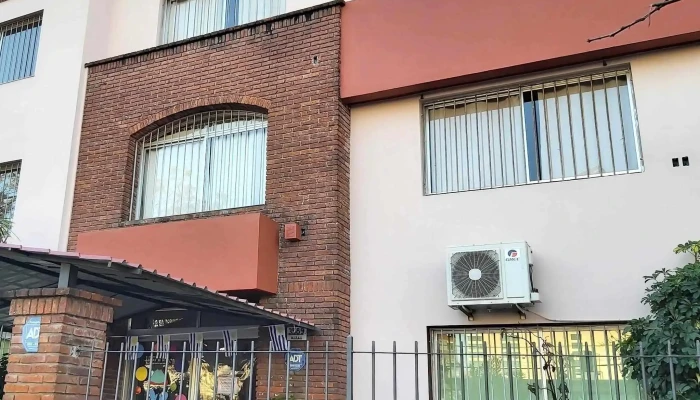 Colegio Y Liceo America Zona - Montevideo