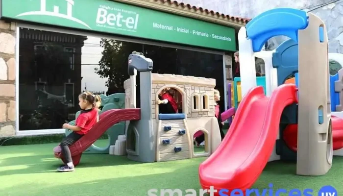 Colegio Y Liceo Bet -  El Del Propietario - Montevideo