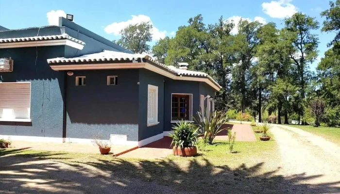 Complejo Betania , Las Piedras, Departamento de Canelones - 18 De Mayo