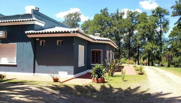 Complejo Betania Las Piedras Departamento De Canelones Comentarios - 18 de Mayo