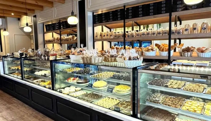 Confitería Bacacay - 11300 Montevideo