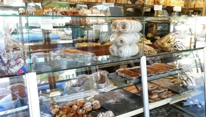 Confitería y Panadería Obelisco - 15900 Las Piedras