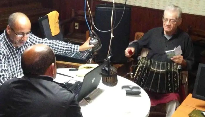 Cx 140 Radio Zorilla -  Numero - Tacuarembó