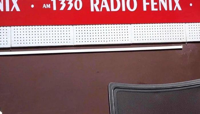 Cx40 Radio Fenix La Emisora Popular Del Uruguay Direccion - Montevideo