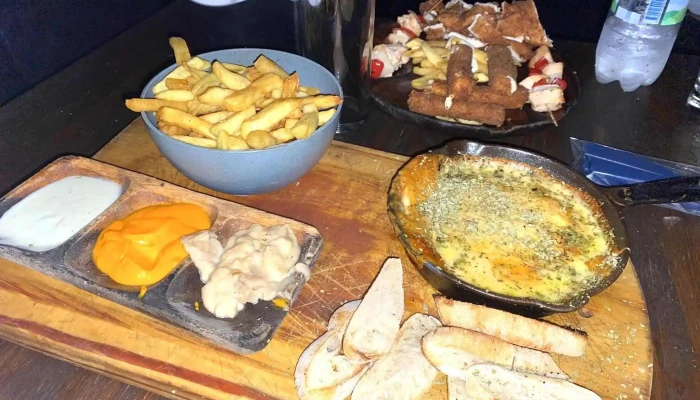 El Comedy Bar -  Picada - Montevideo