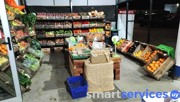 El puesto de Don Juan, frutas y verduras - 70600 Tarariras