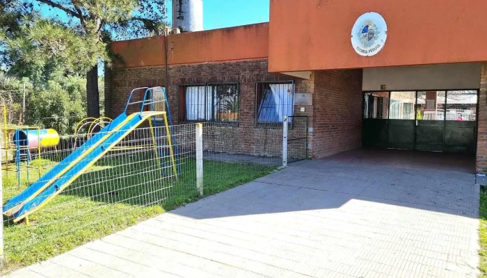 Escuela 195 Carlos Maria De Pena Abierto Ahora - Pando